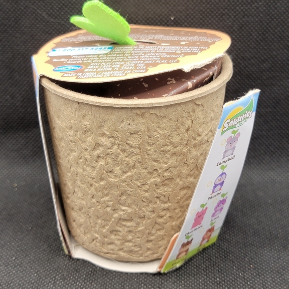 Sakuties Grow A Smile! Series 2 ERICA Collectible Mini Plush - Picture 3 of 7